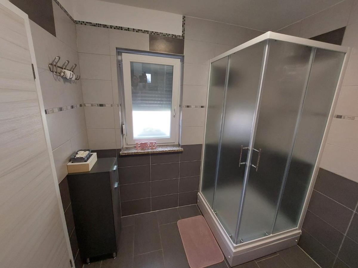 Studio apartman Marta Korenica Bagian luar foto